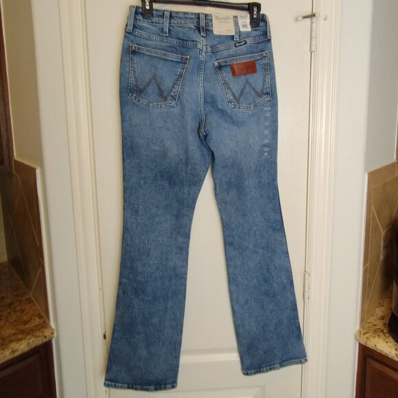 Wrangler Retro Bailey High Rise Boot Cut Jeans Size 3 / 27/32 NWT - Picture 2 of 13